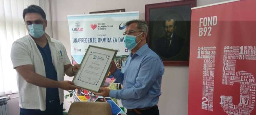 Odbor za ljudska prava Vranje donirao medicinsku opremu Specijalnoj bolnici za plućne bolesti Surdulica