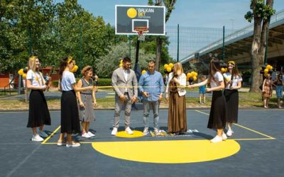 Kompanija Balkan Bet obnovila dva košarkaška terena na novosadskom Štrandu